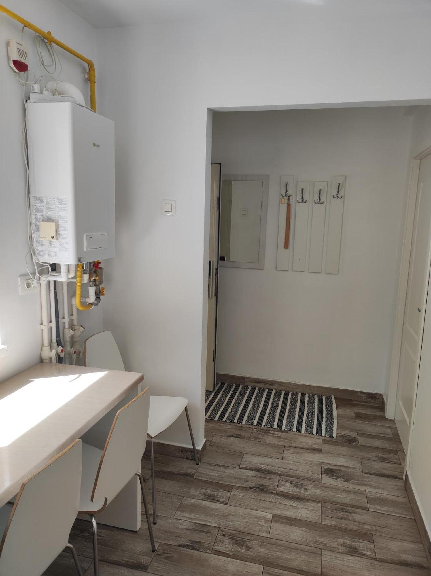 Appartement Tomis 99 *